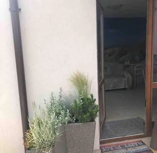 Heniokite Apartament Rewa